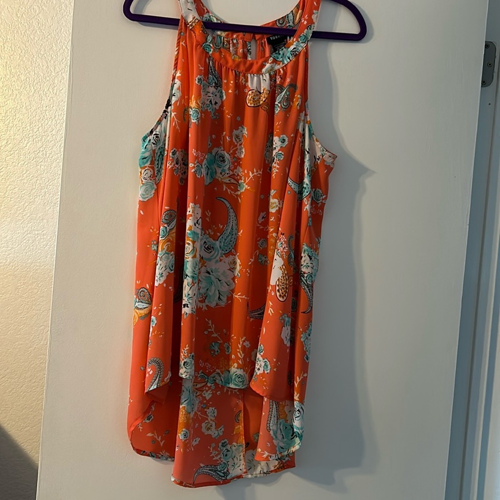 Torrid sleeveless 100% polyester blouse